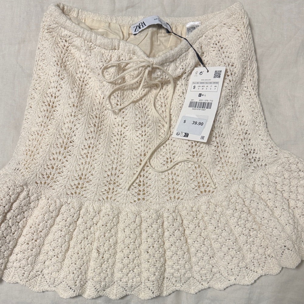 Zara Ivory Crochet Mini Skirt. Brand new!
